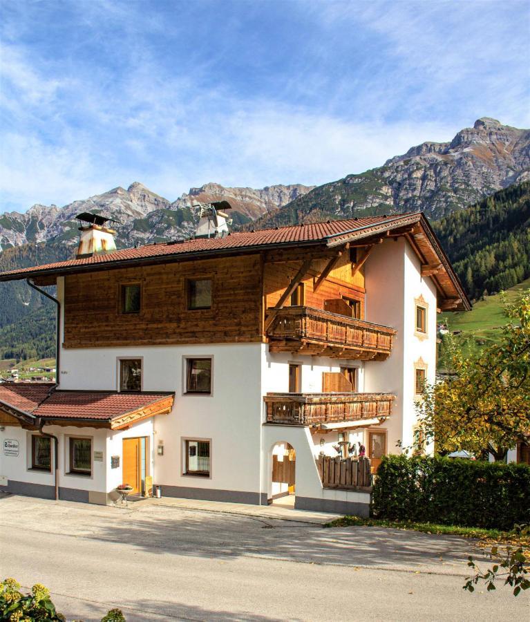 Pension Schneider Neustift im Stubaital Eksteriør billede